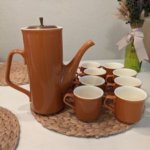 Taylor Smith & Taylor Colorcraft Coffee Pot w/mugs